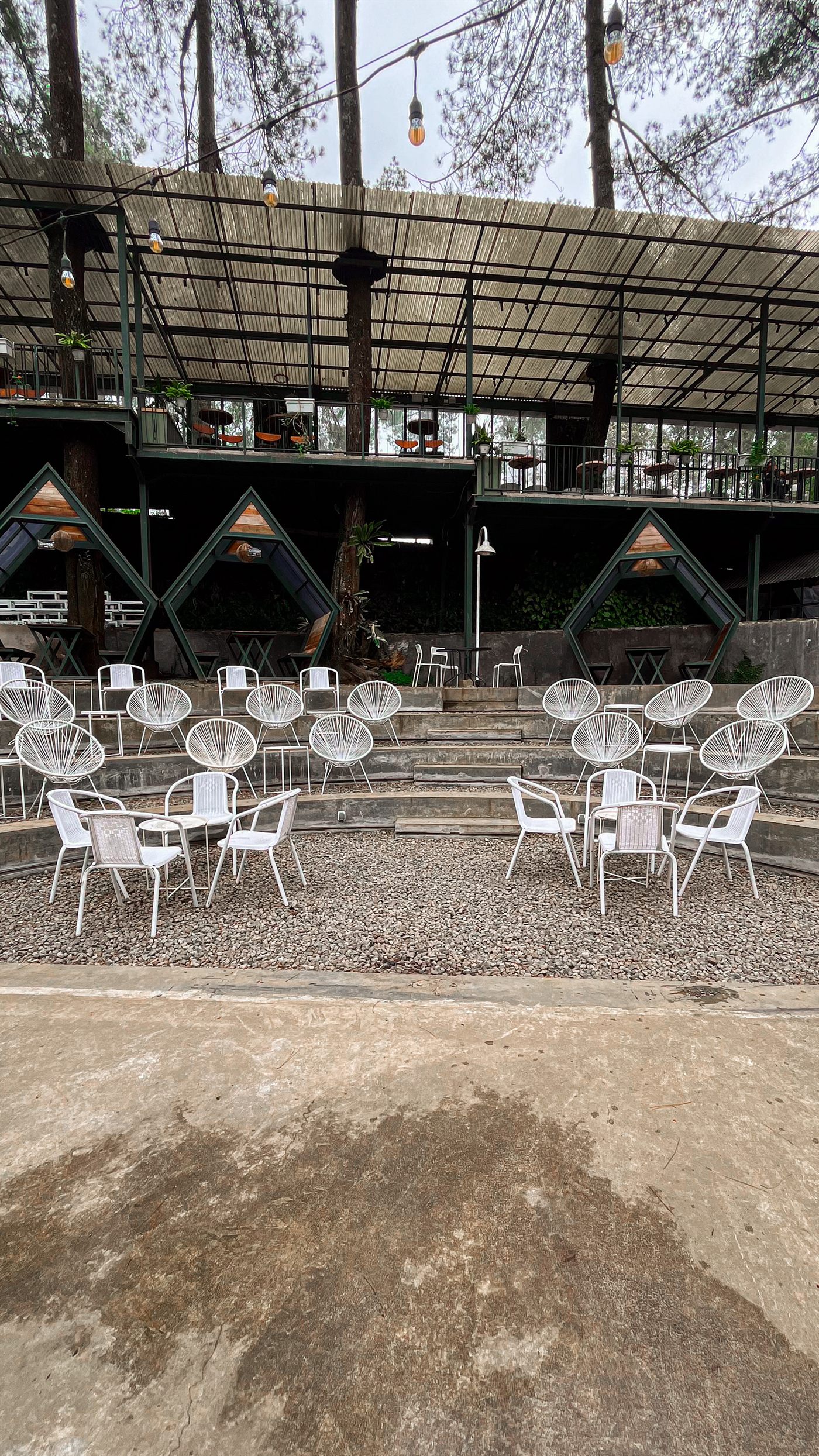 Amphitheater Alam Pinus